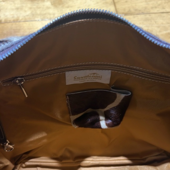 Handbag - Picture 3 of 4